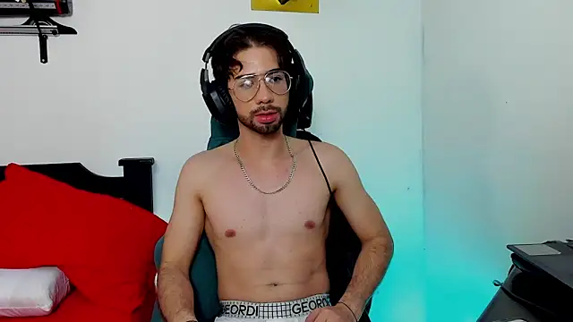 LIANxxx8 online show from 7, 1, 2025
