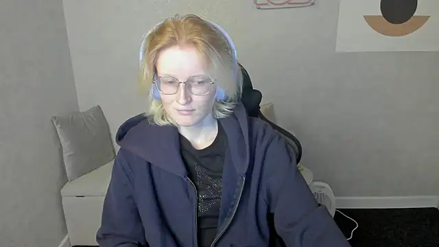 Snapshot of ElizabethHarpper chatting on 13, 9, 2025 ElizabethHarpper online show from 13, 9, 2025