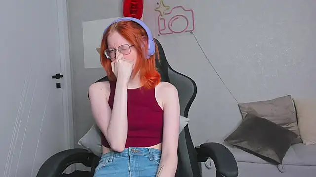 Snapshot of ElizabethHarpper chatting on 18, 2, 2026 ElizabethHarpper online show from 18, 2, 2026