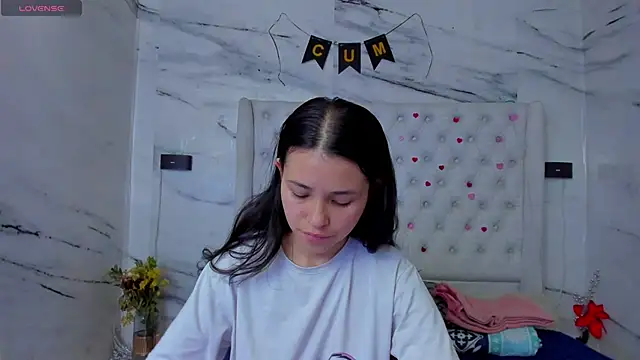 Snapshot of arissha_lee chatting on 25, 5, 2026 arissha lee online show from 25, 5, 2026