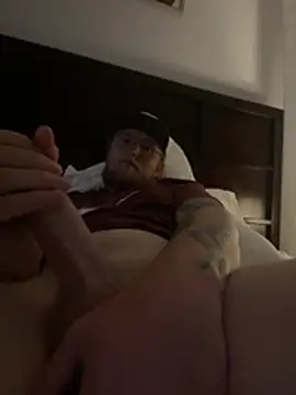 Snapshot of tcadle1824 chatting on 25, 3, 2026 tcadle1824 online show from 25, 3, 2026