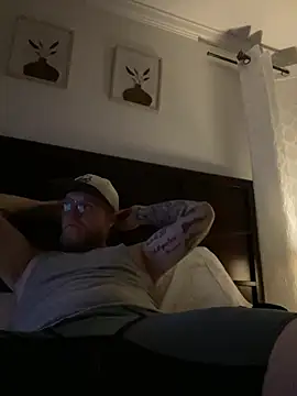 Snapshot of tcadle1824 chatting on 27, 3, 2026 tcadle1824 online show from 27, 3, 2026