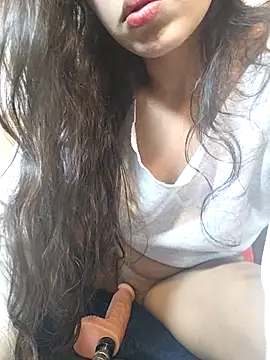 Snapshot of Danni_shy chatting on 16, 2, 2026 Danni shy online show from 16, 2, 2026