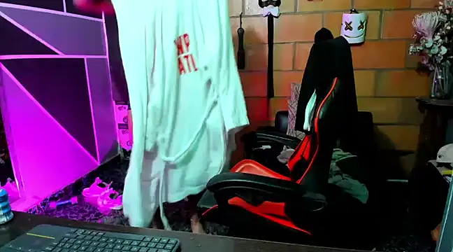 Adam Valenciia online show from 13, 3, 2025