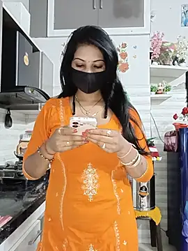 Snapshot of Best-Couple chatting on 30, 6, 2026 Best-Couple online show from 30, 6, 2026