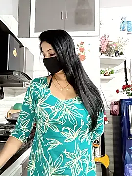 Snapshot of Best-Couple chatting on 1, 7, 2026 Best-Couple online show from 1, 7, 2026
