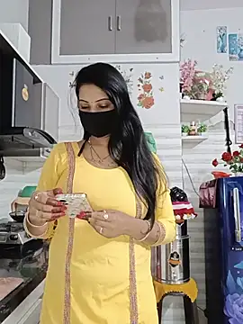 Snapshot of Best-Couple chatting on 9, 7, 2026 Best-Couple online show from 9, 7, 2026