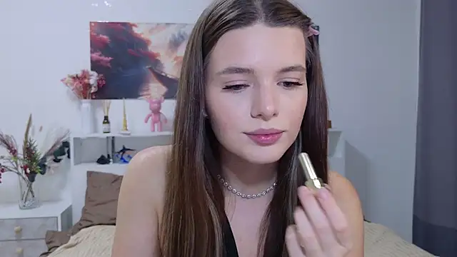 Snapshot of Nellie_Medina chatting on 28, 10, 2025 Nellie Medina online show from 28, 10, 2025