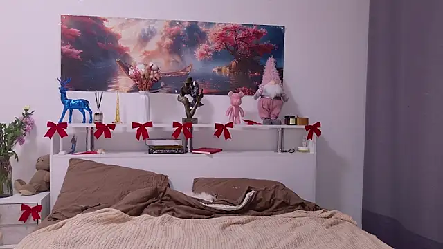 Snapshot of Nellie_Medina chatting on 14, 12, 2025 Nellie Medina online show from 14, 12, 2025