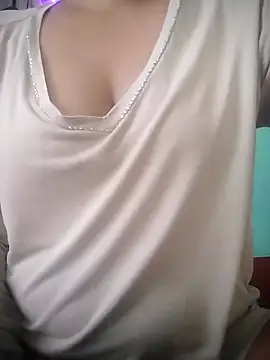 Snapshot of muskan-Sharma chatting on 26, 9, 2025 muskan-Sharma online show from 26, 9, 2025