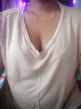 Snapshot of muskan-Sharma chatting on 7, 10, 2025 muskan-Sharma online show from 7, 10, 2025