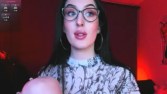 Snapshot of Miss_Alice__ chatting on 9, 3, 2025 Miss Alice   online show from 9, 3, 2025