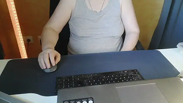 Sweet Phoenix online show from 19, 6, 2026