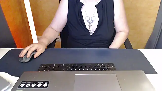 Sweet Phoenix online show from 27, 6, 2026