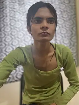 Enna Zarza  online show from 18, 7, 2026