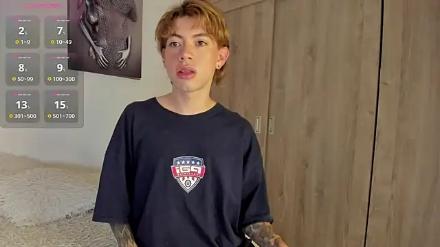 Snapshot of Henophiid chatting on 5, 10, 2025 Henophiid online show from 5, 10, 2025