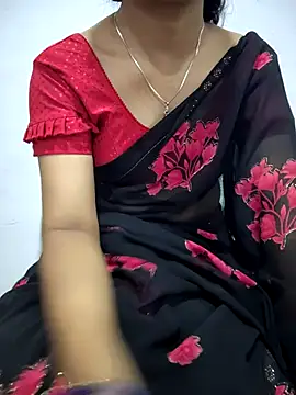 Snapshot of lovelygirl4567 chatting on 23, 4, 2026 lovelygirl4567 online show from 23, 4, 2026