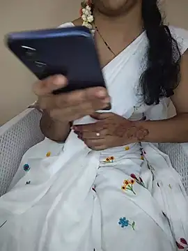 Snapshot of lovelygirl4567 chatting on 31, 7, 2026 lovelygirl4567 online show from 31, 7, 2026