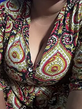 Lovely-Shivani online show from 7, 2, 2026