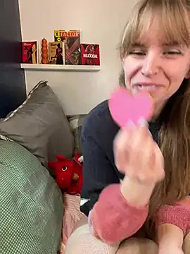 thigh hi online show from 21, 1, 2025