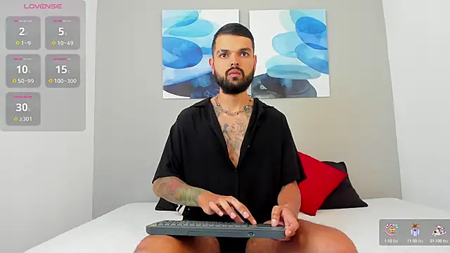 Snapshot of Emilio_Wolf chatting on 10, 2, 2025 Emilio Wolf online show from 10, 2, 2025