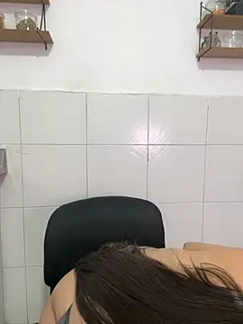 Snapshot of katy_handerson chatting on 30, 11, 2025 katy handerson online show from 30, 11, 2025