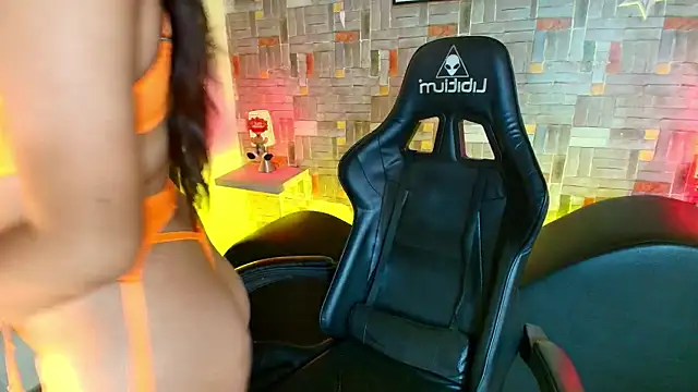 Snapshot of katy_handerson chatting on 8, 1, 2026 katy handerson online show from 8, 1, 2026