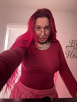 Snapshot of Mia-Fuchs chatting on 12, 2, 2026 Mia-Fuchs online show from 12, 2, 2026