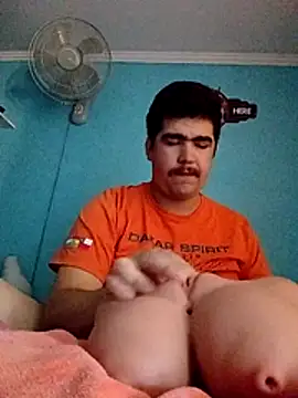 Snapshot of Elrep_tile chatting on 15, 4, 2026 Elrep tile online show from 15, 4, 2026