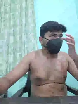 Snapshot of Desi_Heat chatting on 16, 4, 2026 Desi Heat online show from 16, 4, 2026