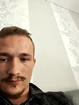 frankthefuck69 online show from 22, 4, 2026