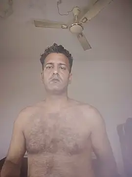 MAGNETICDADDY8 online show from 3, 10, 2025