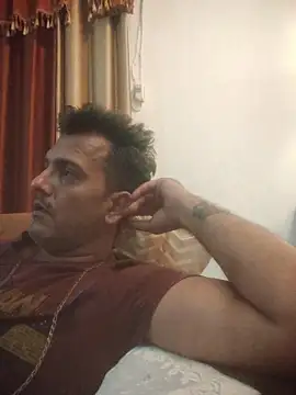 MAGNETICDADDY8 online show from 11, 10, 2025