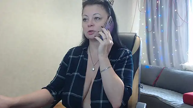 Snapshot of natnett chatting on 14, 12, 2024 natnett online show from 14, 12, 2024