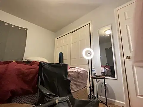 Yoshibaby2670 online show from 17, 3, 2025