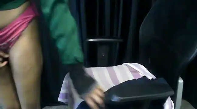 Snapshot of hot-niti chatting on 9, 3, 2025 hot-niti online show from 9, 3, 2025