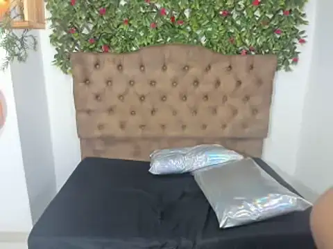 Snapshot of Natasha69 chatting on 8, 1, 2025 Natasha69 online show from 8, 1, 2025