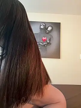 Maddy Jones online show from 17, 2, 2025