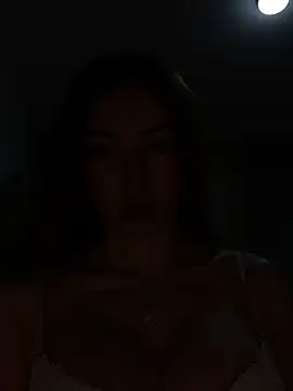 Maddy Jones online show from 18, 11, 2025