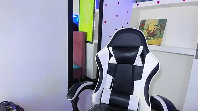 Anniee x online show from 23, 5, 2026