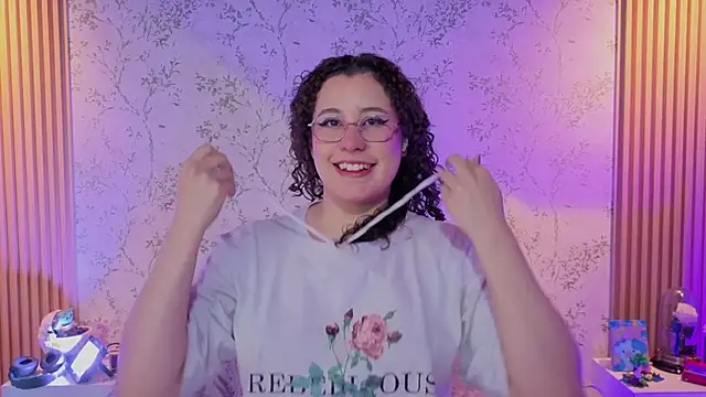 Charlotte  Miller online show from 13, 4, 2026