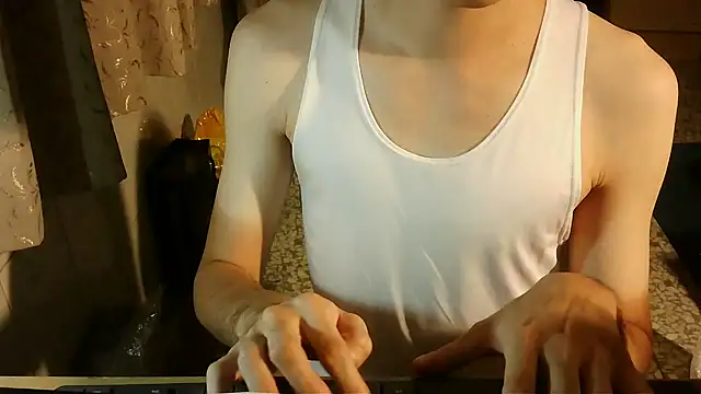 KYU890428 online show from 4, 10, 2025