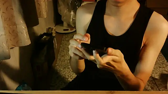 KYU890428 online show from 8, 11, 2025