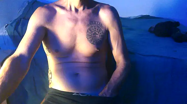 Snapshot of GoloZeusMax chatting on 9, 2, 2025 GoloZeusMax online show from 9, 2, 2025