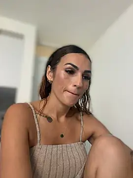 Samantha bigboobs online show from 1, 2, 2026