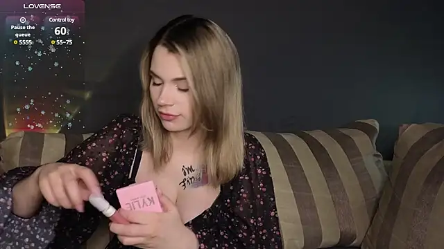 Snapshot of Eternal_Flame chatting on 11, 2, 2025 Eternal Flame online show from 11, 2, 2025