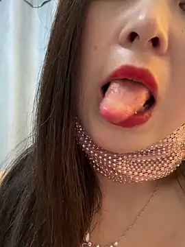 Snapshot of SSSniang- chatting on 3, 3, 2025 SSSniang- online show from 3, 3, 2025