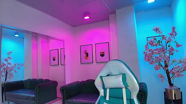 Arianna sweeet online show from 8, 3, 2025