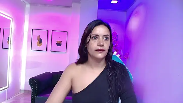 Snapshot of Arianna_sweeet chatting on 10, 5, 2026 Arianna sweeet online show from 10, 5, 2026