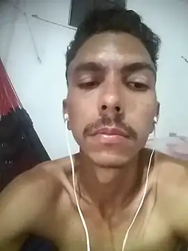 MagrinhoSaradoo online show from 11, 2, 2025